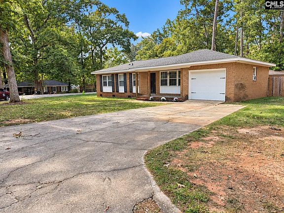3rd image of 933 Baffin Bay Rd