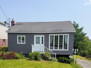 8 Park Drive, Corner Brook, NL A2H4T3