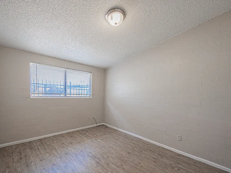 2115 W Devonshire Ave, Phoenix Az — Photo 26