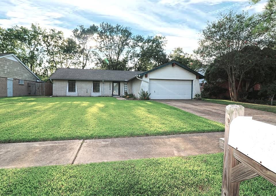 1st image of 11634 Misty Glen Ln
