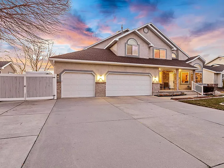 12032 S Bluff View Dr — Photo 7