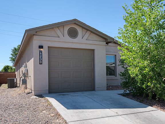 3rd image of 5230 Camino Del Griego