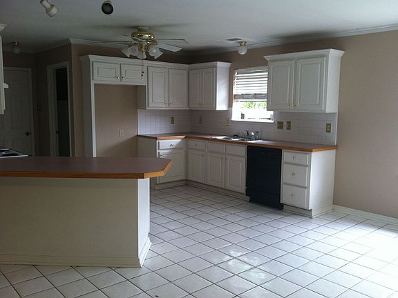 spacious kitchen