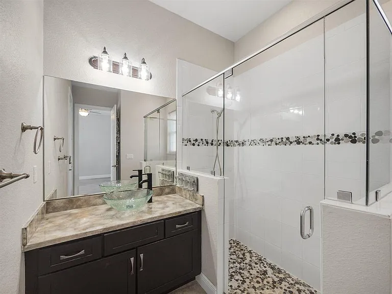 11726 SW Westcliffe Ln — Photo 16