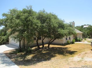 1125 Agarita Dr, Fischer, TX 78623