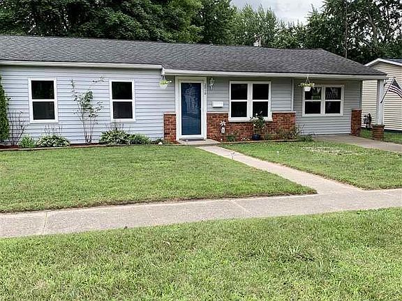 2nd image of 2810 E Rick Dr
