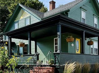 307 Main St, Warren, RI 02885