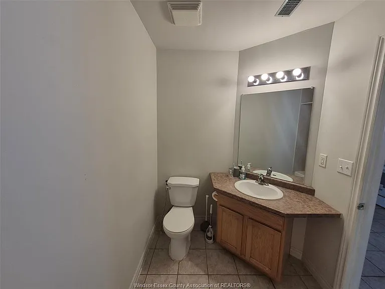 1756 Daytona Ave — Photo 6