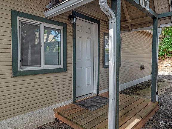 3rd image of 1103 N Wycoff Avenue