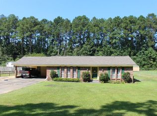 208 Pineview Dr, Laurel, MS 39440