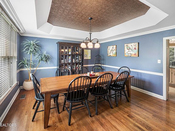 5th image of 1207 Harper Pl