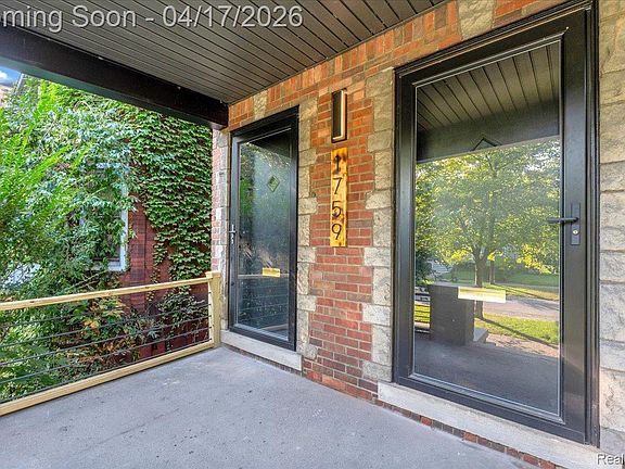 3rd image of 1759 Parker St