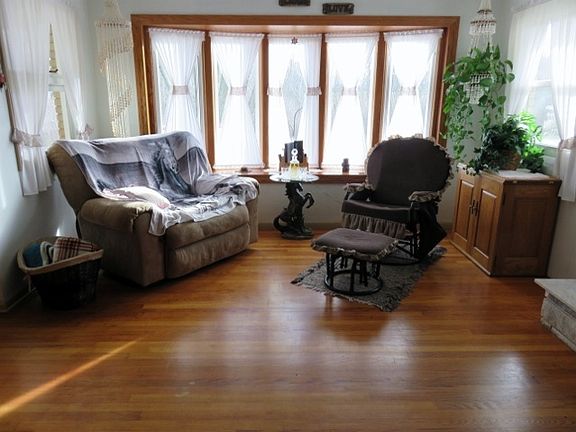 2nd image of 9610 E County Road 450 N