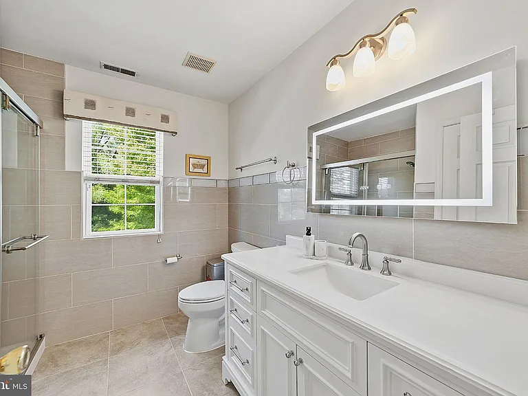 537 Riggs Ave — Photo 26