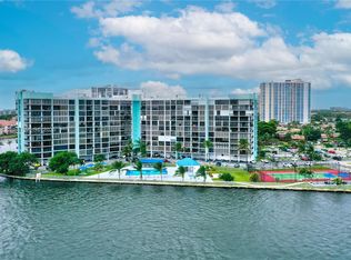 200 Leslie Condo, Hallandale Beach, FL 33009
