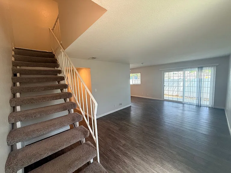 Pacific Palms Apartment Homes — Photo 34