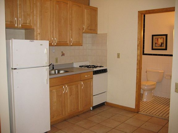 3rd image of 1798 3rd Ave APT 1A