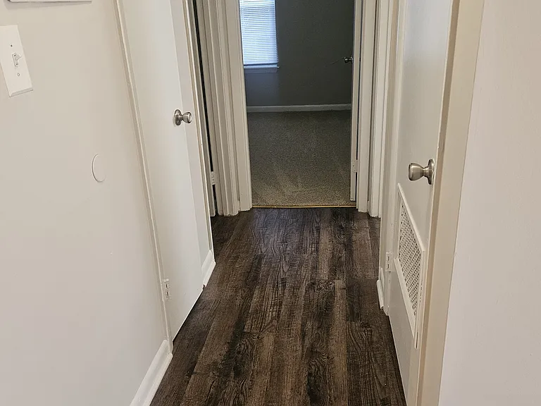 Merriwood Apartments — Photo 13