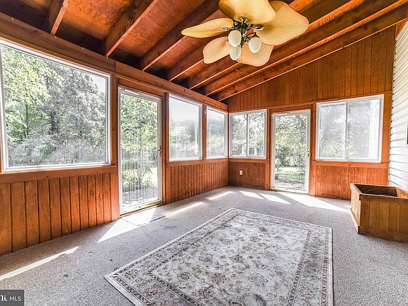 4th image of 105 Lelia Ct