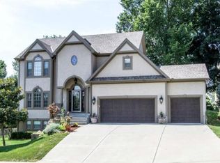 1807 NE 80th Pl, Kansas City, MO 64118