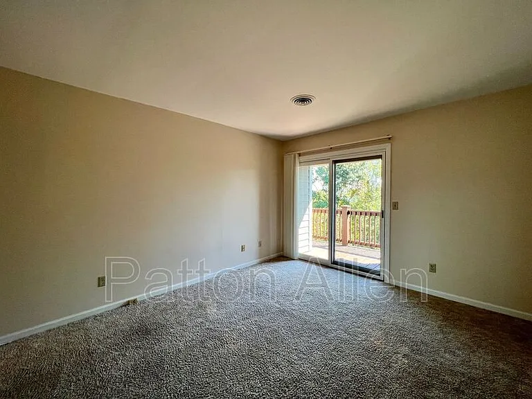 494 Windswept Dr — Photo 17