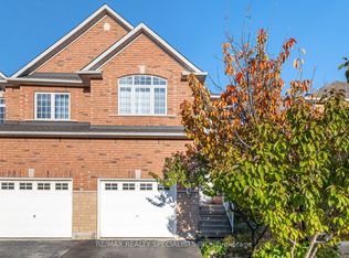 5333 Hollypoint Ave, Mississauga, ON L5V2L2