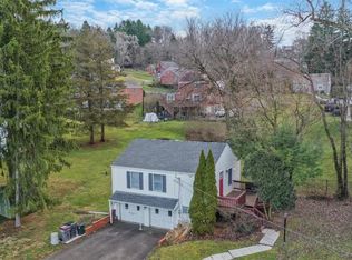 2057 Washington Rd APT B, Pittsburgh, PA 15241