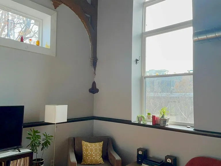 1236-44 E Columbia Ave #11 — Photo 6