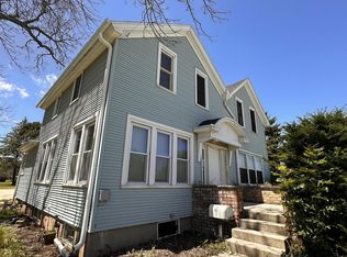 422 N Wisconsin Dr, Howards Grove, WI 53083