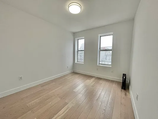 Rented by New Amsterdam Realty Group | media 4
