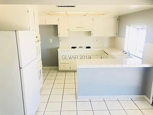 5th image of 713 Carpenter Dr