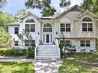 5626 Frederica Rd, Saint Simons Island, GA 31522