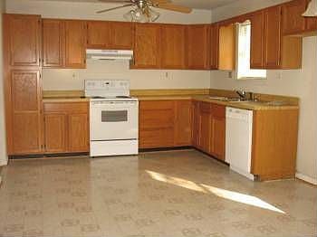 5th image of 68 Dale Dr
