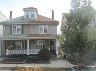 605 Edwards Ave, Pottsville, PA 17901