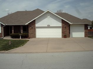 1603 E Bingham St, Ozark, MO 65721