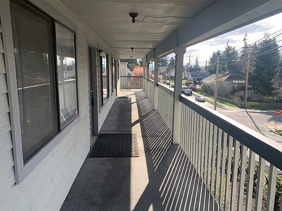3rd image of 3430 Wetmore Ave #B