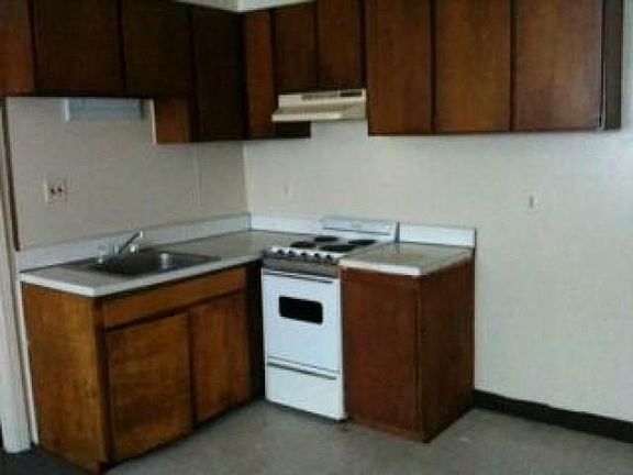 4th image of 3601 Jefferson Davis Hwy APT 11