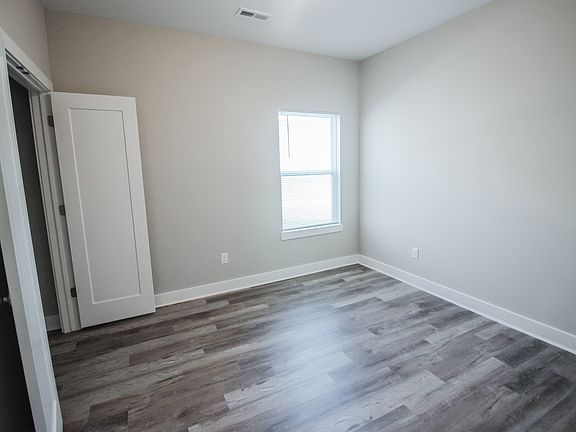 2nd image of 3859 S Bluelake Ct