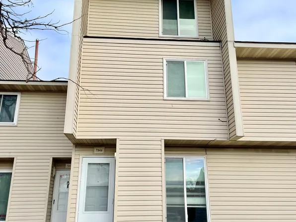 7944 Yates Ave N, Brooklyn Park, MN 55443