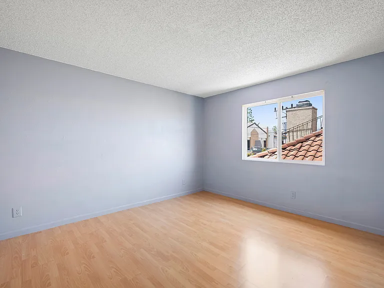 412 Ivy St #6 — Photo 17