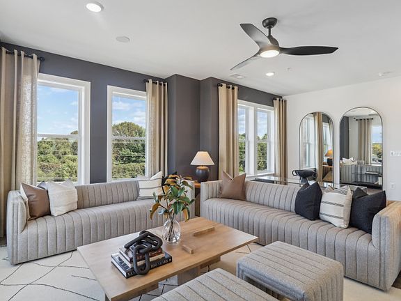 Spacious Gathering Room - Perfect for Entertaining