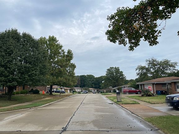 4th image of 4660 Villa Knoll Dr