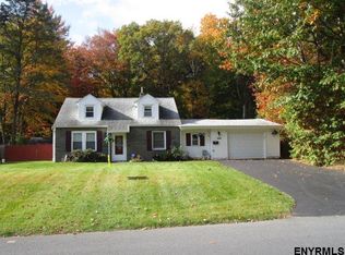 1045 Outer Dr, Schenectady, NY 12303