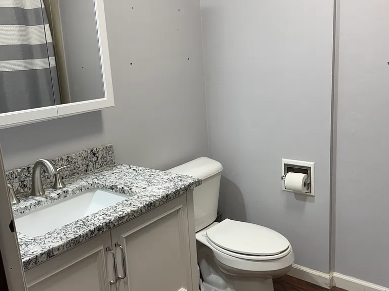 6194 Chatsworth Dr — Photo 5