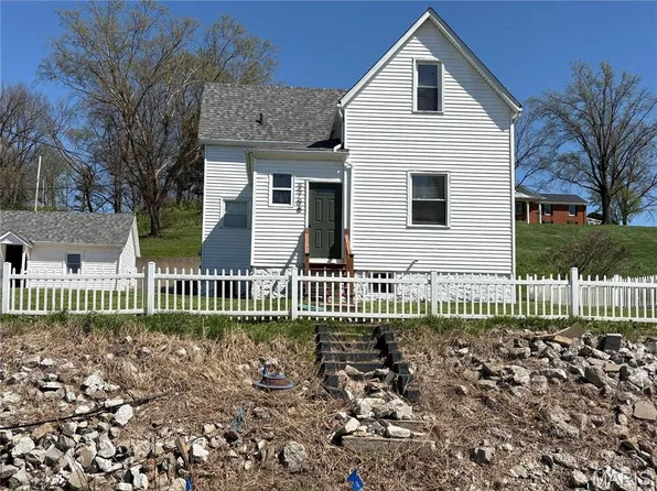 2708 Old State Route 3, Columbia, IL 62236