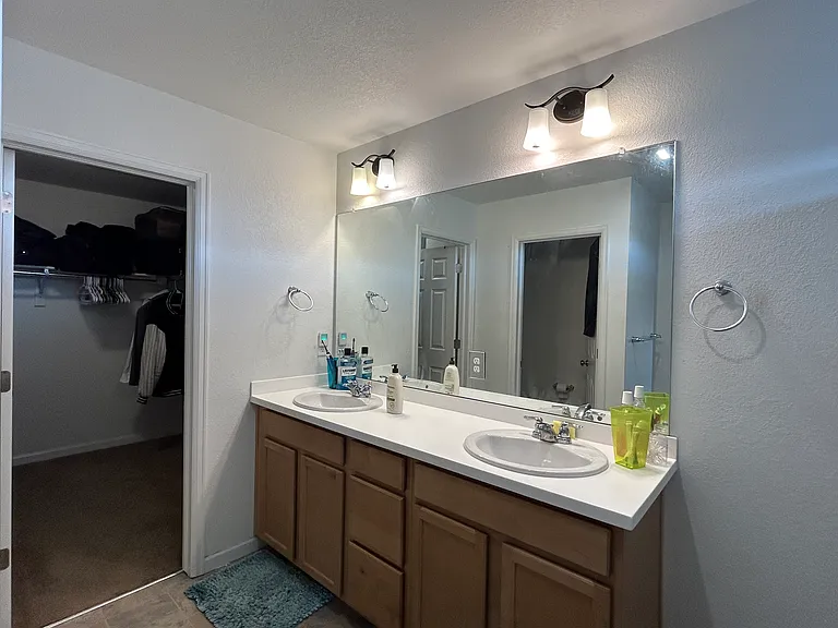 846 White Crow St — Photo 10