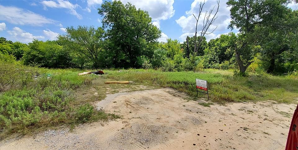 1st image of 213 S Merrimac St Lot 3