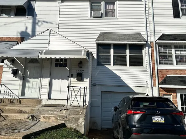 3657 N Hereford Ln, Philadelphia, PA 19114