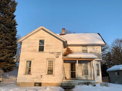 172 Walnut St, Hinckley, IL, 60520