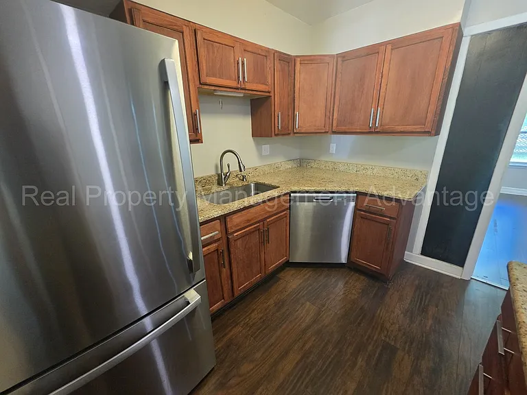 22041 Jerome St — Photo 6